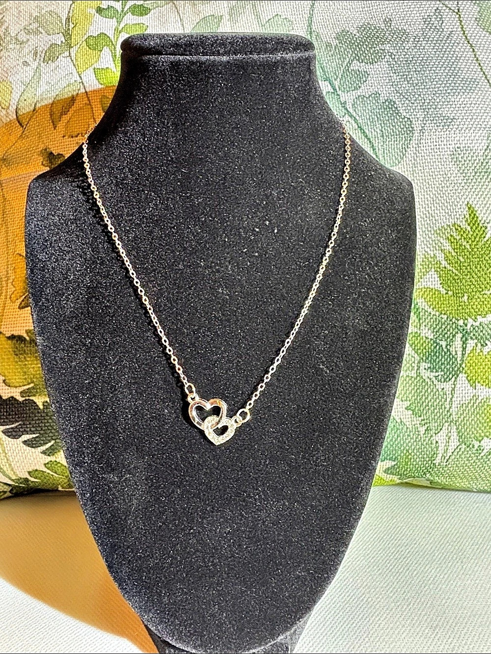 NWOT Heart Pendant Necklace in Silver